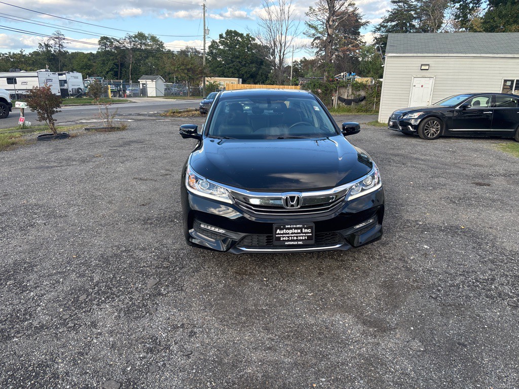 2017 Honda Accord Image 15