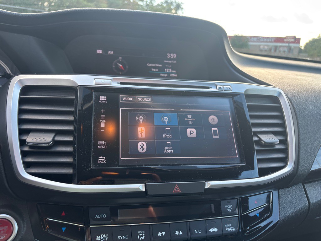2017 Honda Accord Image 20
