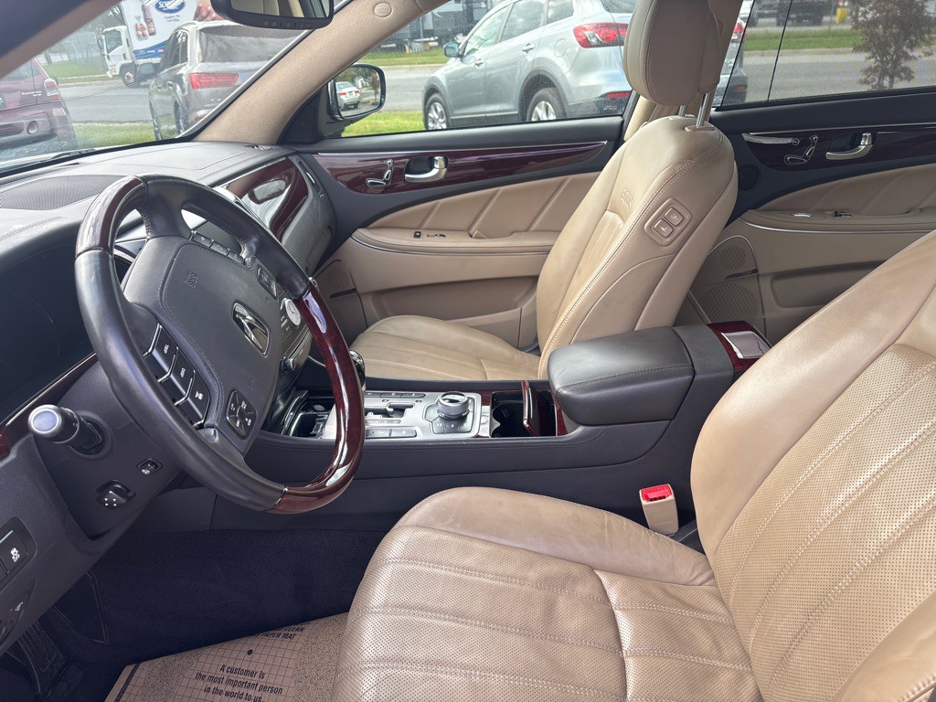 2011 Hyundai Equus Image 11