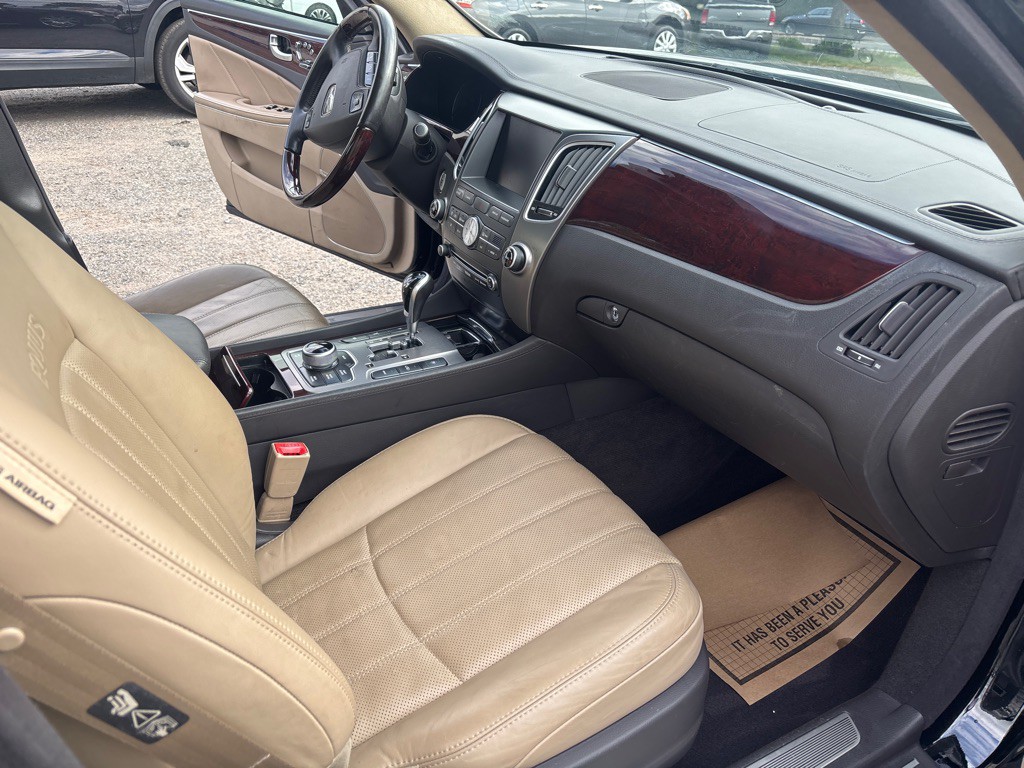 2011 Hyundai Equus Image 14