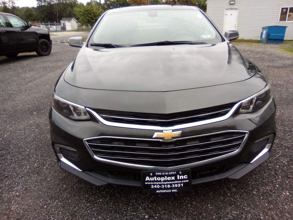 2018 Chevrolet Malibu Image 1