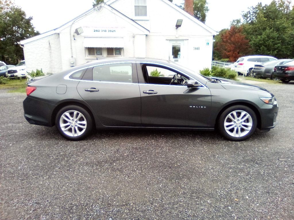 2018 Chevrolet Malibu Image 9