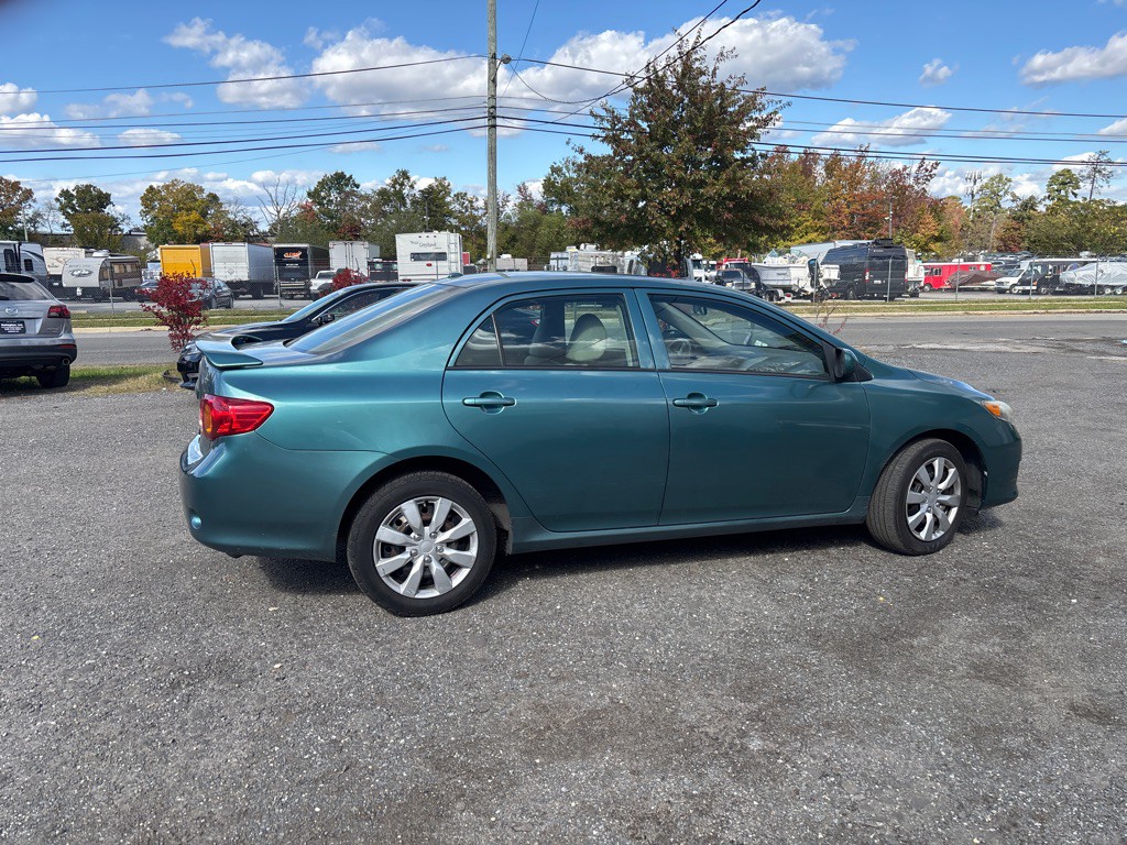 2010 Toyota Corolla Image 11