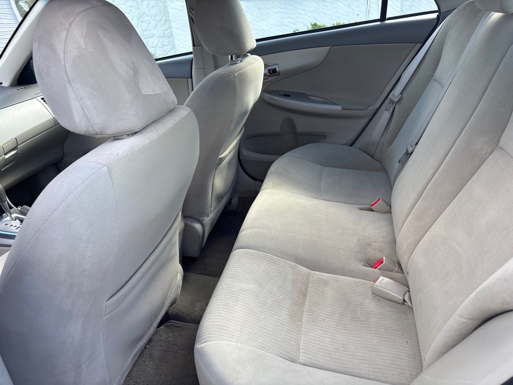 2010 Toyota Corolla Image 16