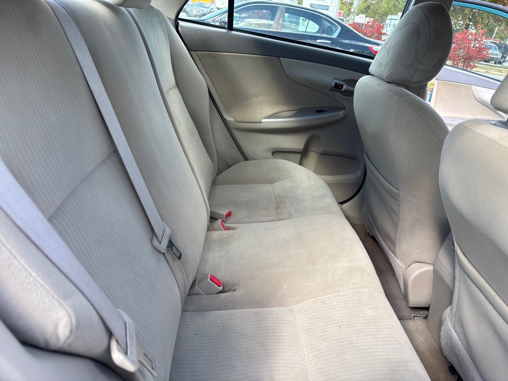 2010 Toyota Corolla Image 17