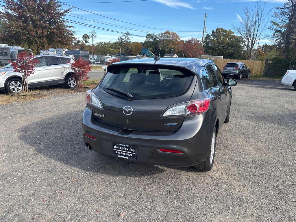 2012 Mazda Mazda3 Image 9