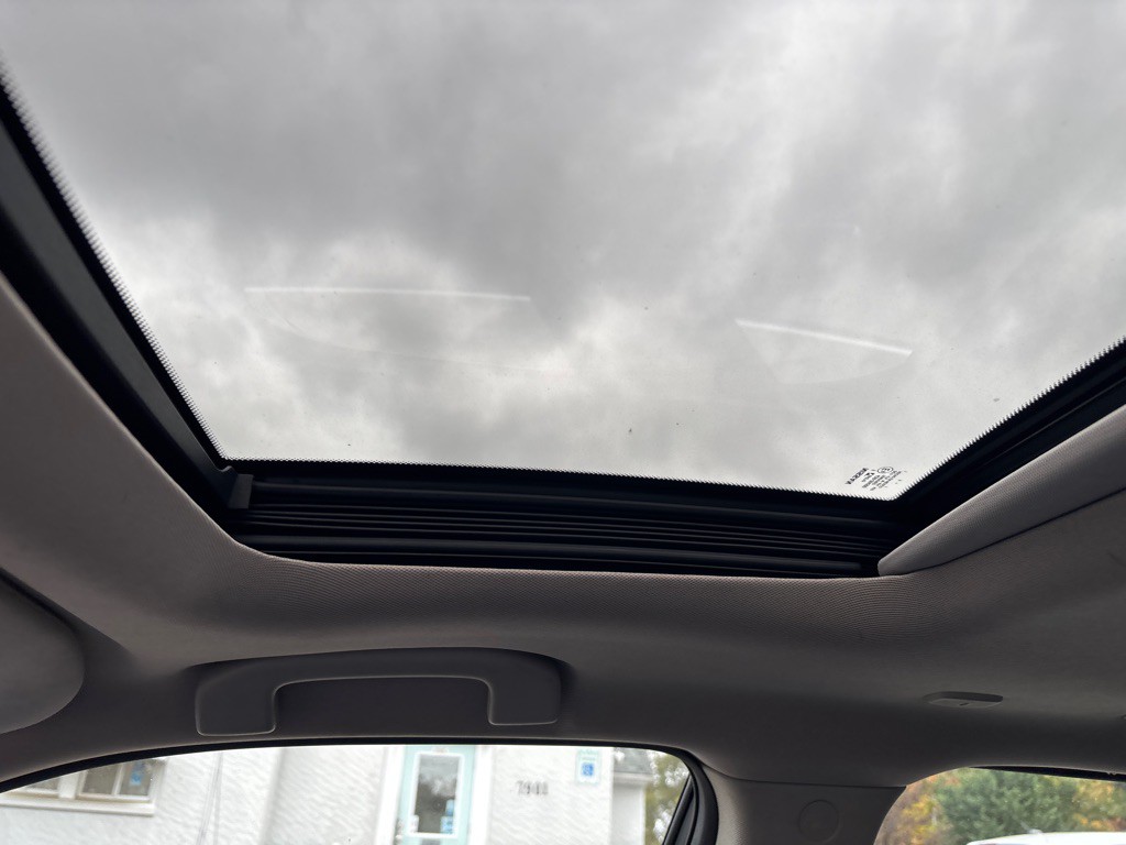 2016 Nissan Maxima Image 19