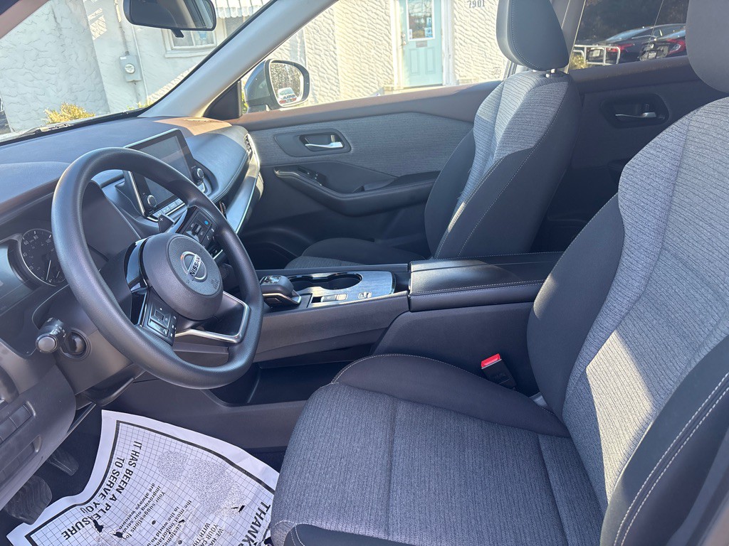 2021 Nissan Rogue Image 16