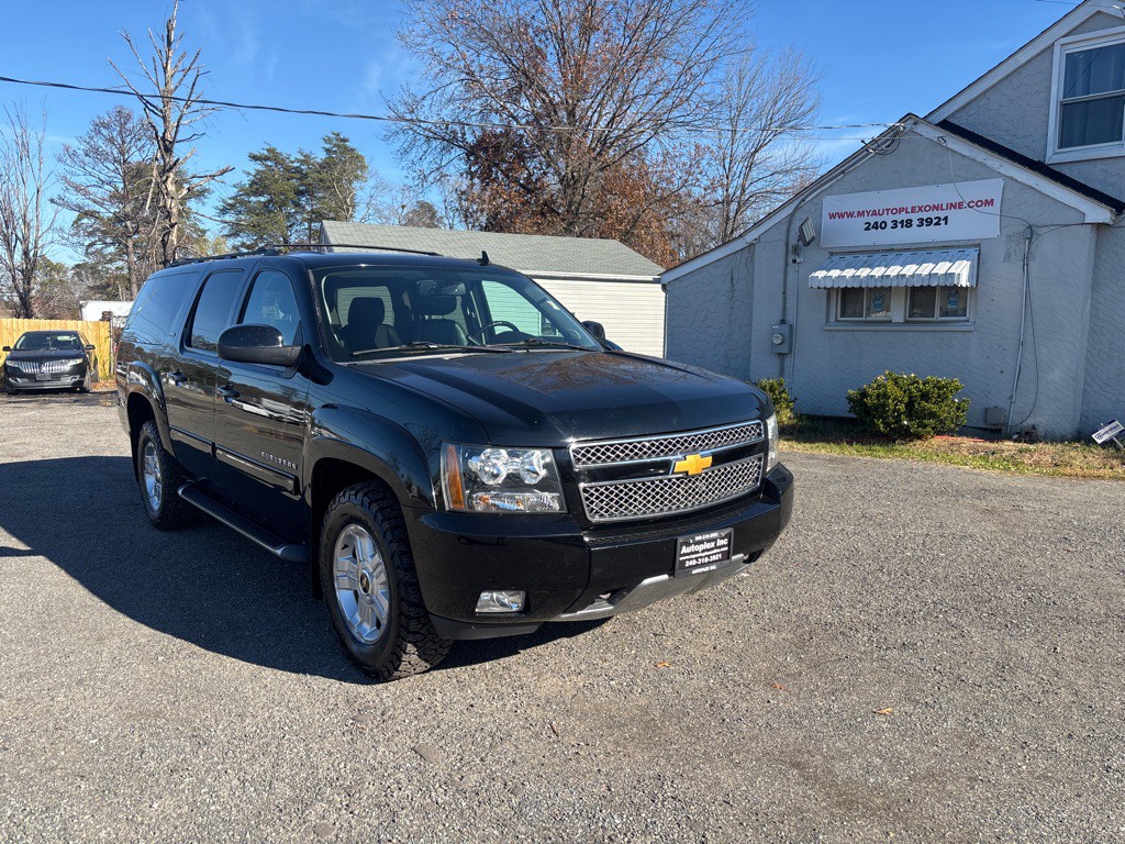 2014 Chevrolet Suburban Image 15