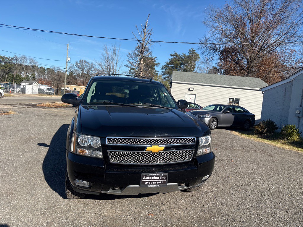 2014 Chevrolet Suburban Image 16