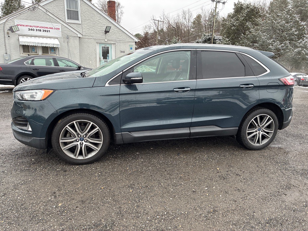 2019 Ford Edge Image 3