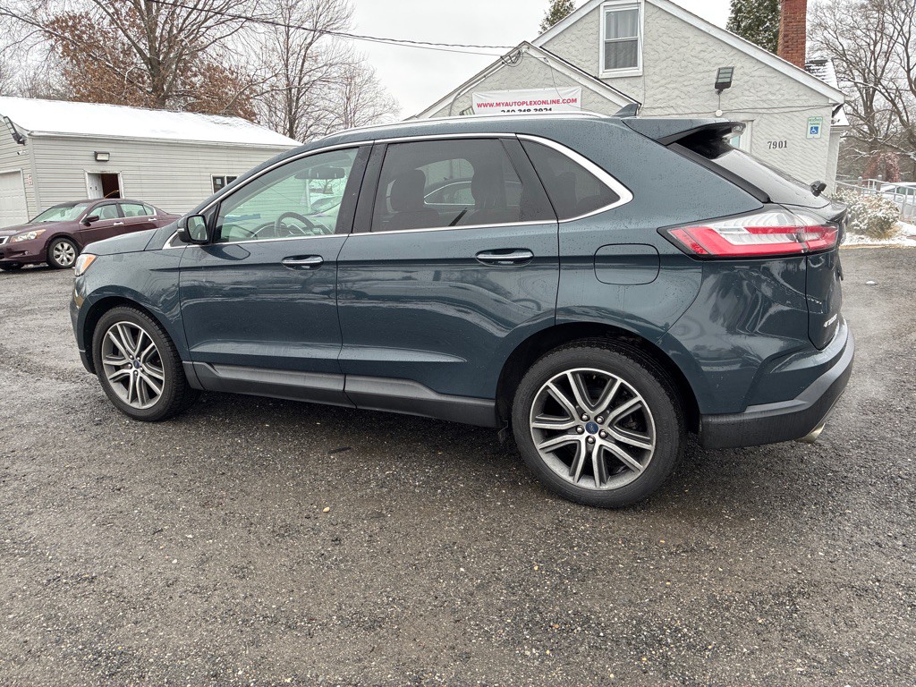 2019 Ford Edge Image 4