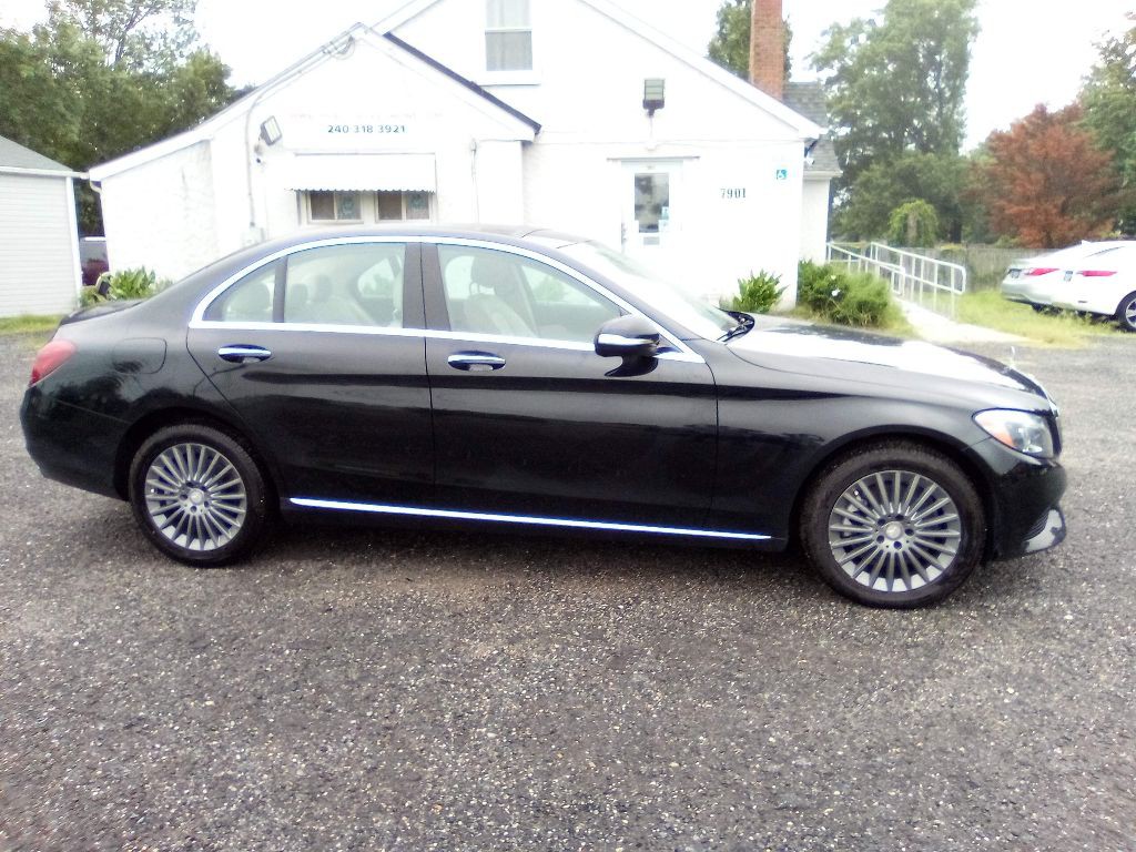 2015 Mercedes-Benz C-Class Image 20