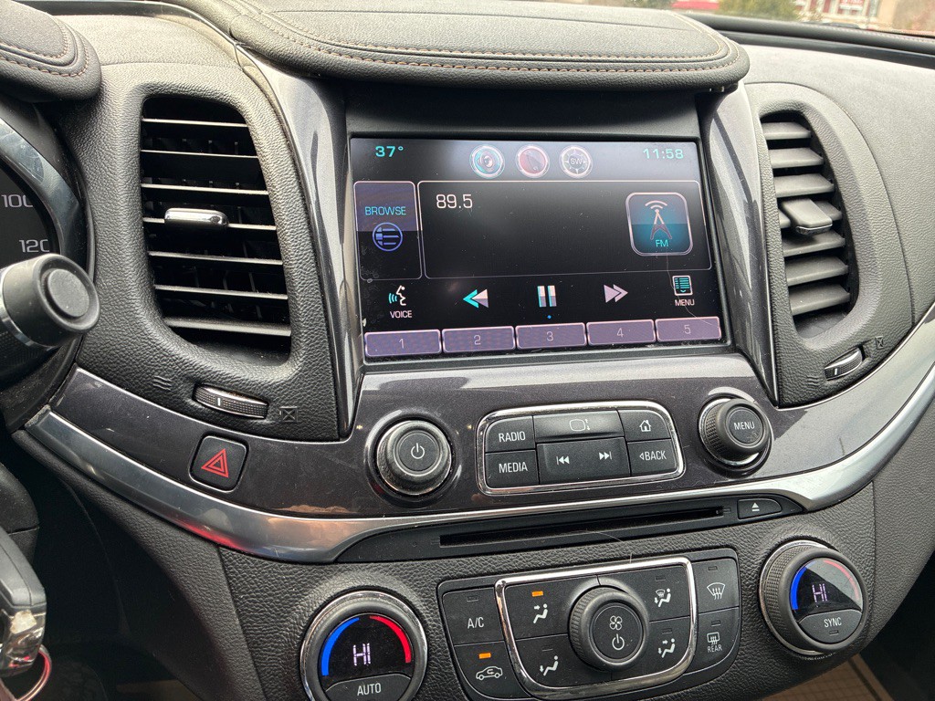 2015 Chevrolet Impala Image 17