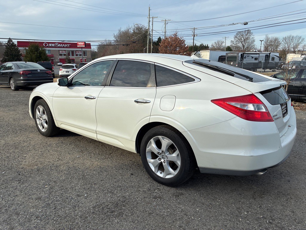 2010 Honda Crosstour Image 4