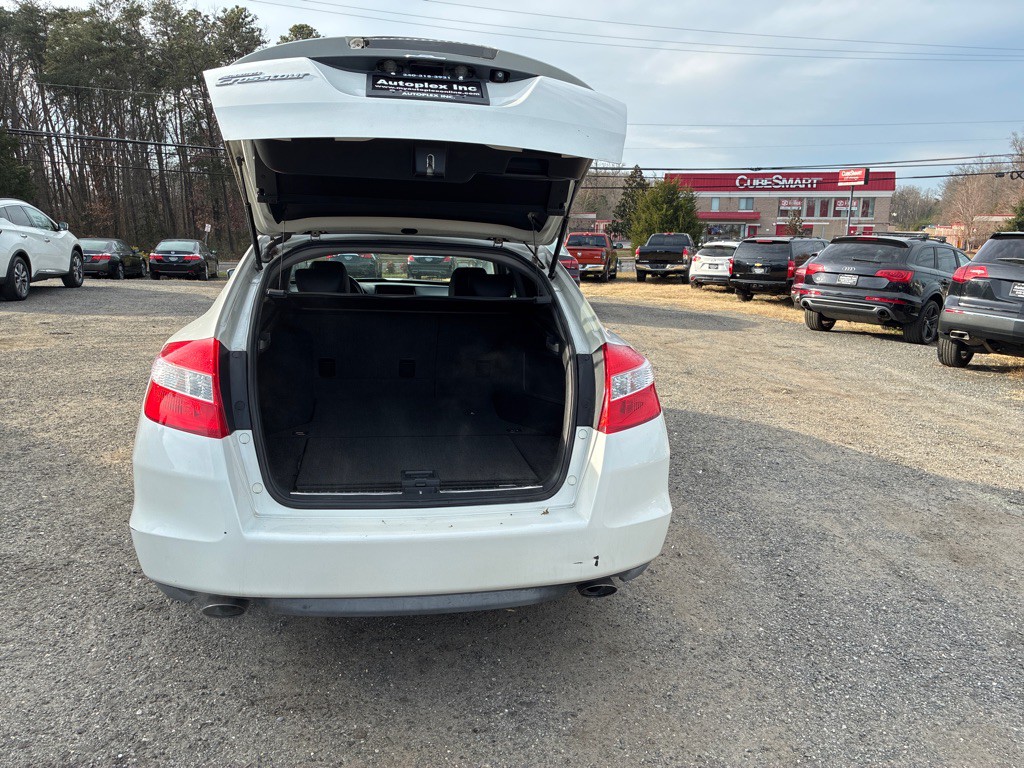 2010 Honda Crosstour Image 12