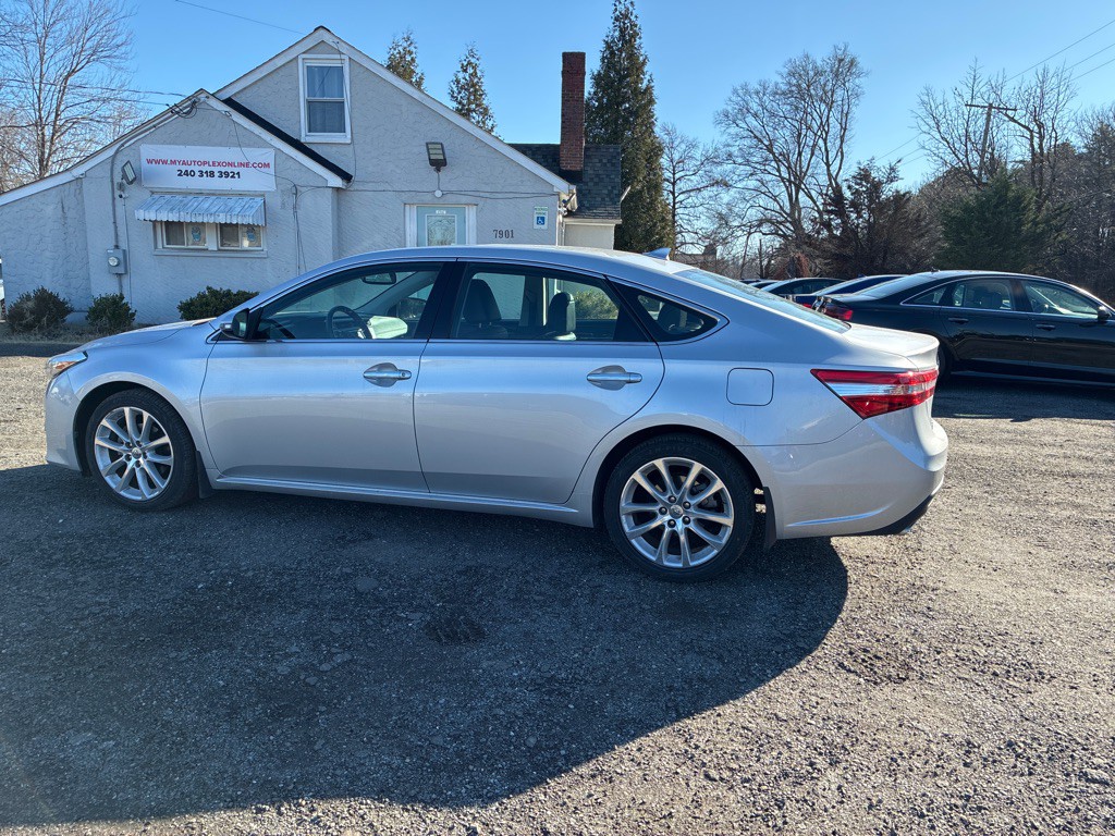 2013 Toyota Avalon Image 6