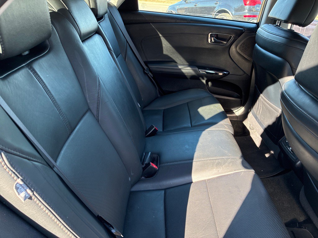 2013 Toyota Avalon Image 17