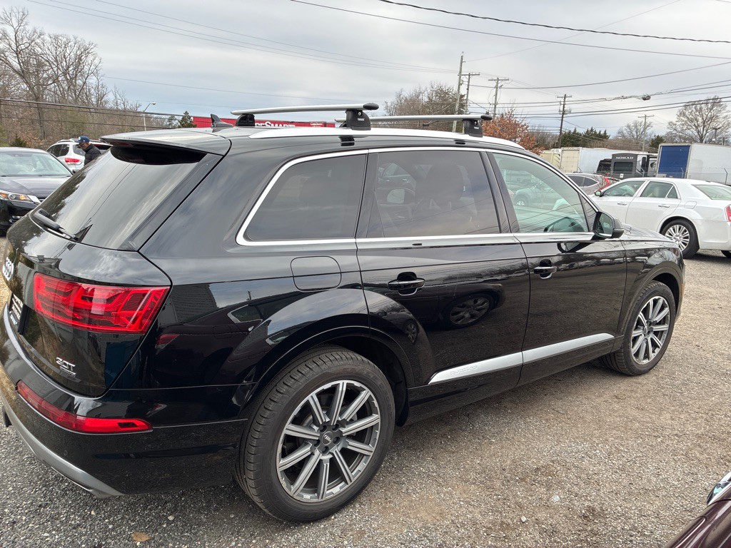 2018 Audi Q7 Image 8