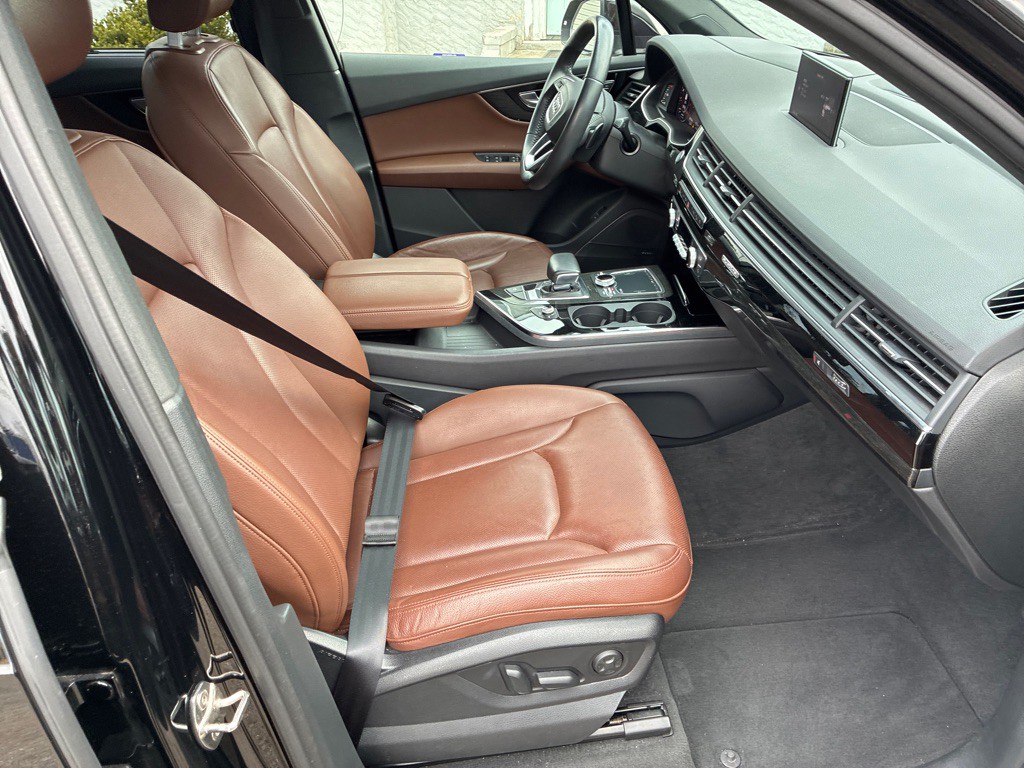 2018 Audi Q7 Image 12