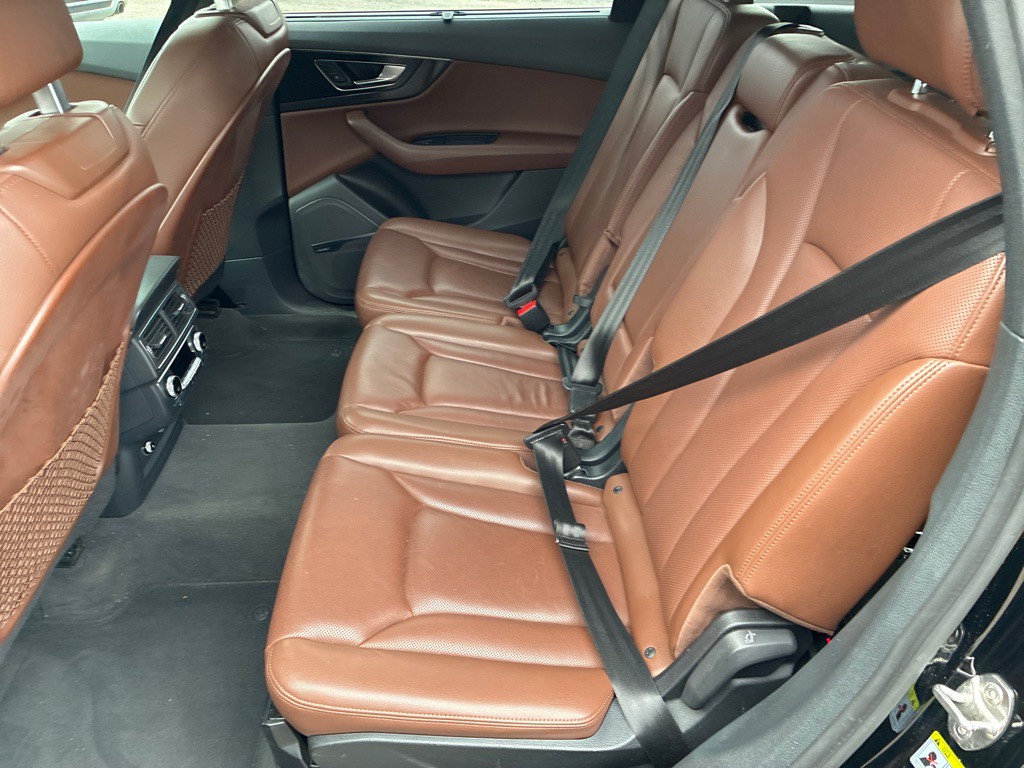2018 Audi Q7 Image 15