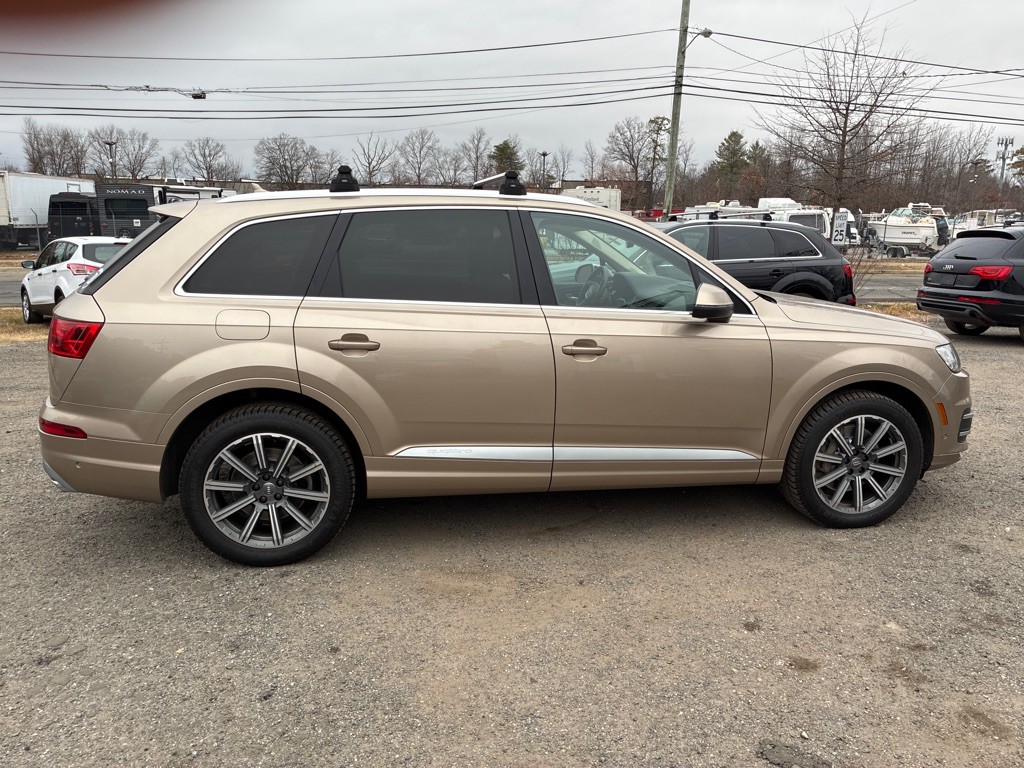 2019 Audi Q7 Image 12