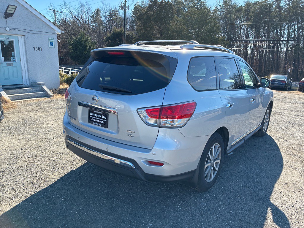 2013 Nissan Pathfinder Image 8