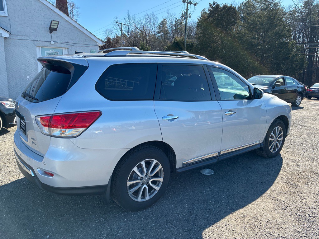 2013 Nissan Pathfinder Image 9