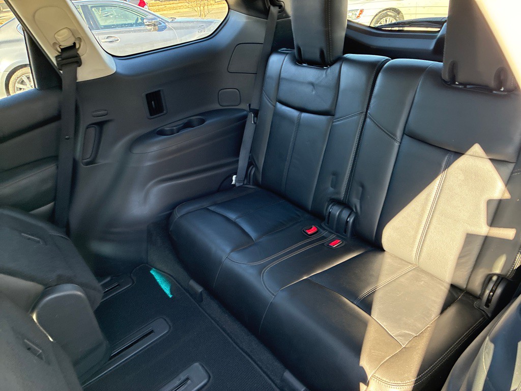 2013 Nissan Pathfinder Image 18
