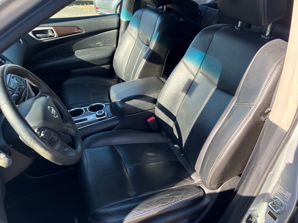 2013 Nissan Pathfinder Image 19