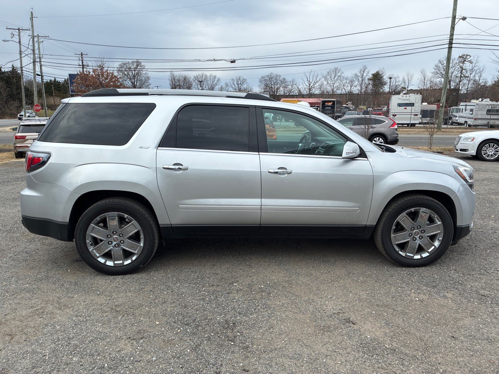 2017 GMC Acadia Image 10