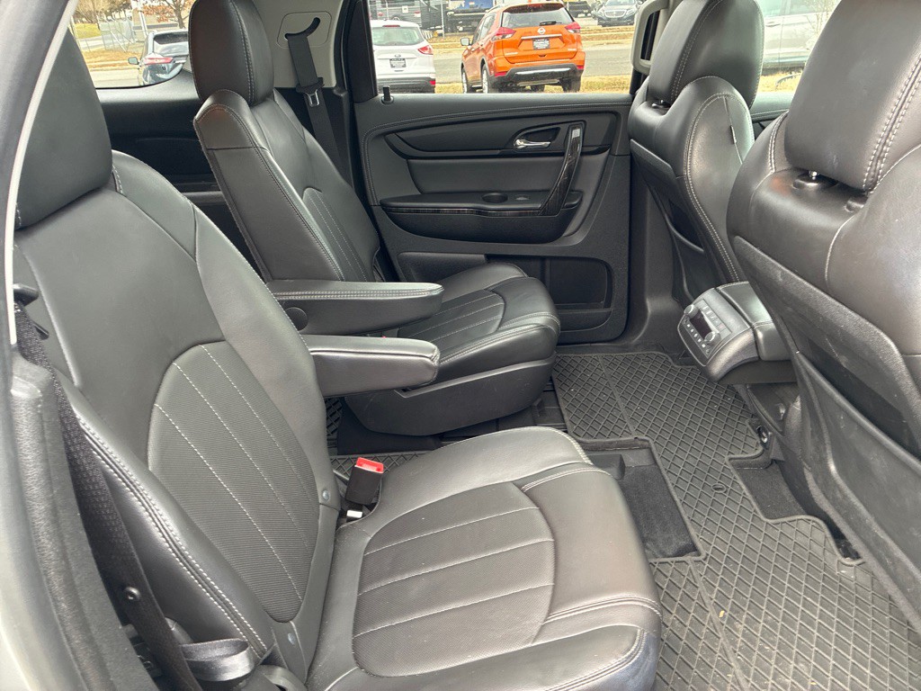 2017 GMC Acadia Image 14