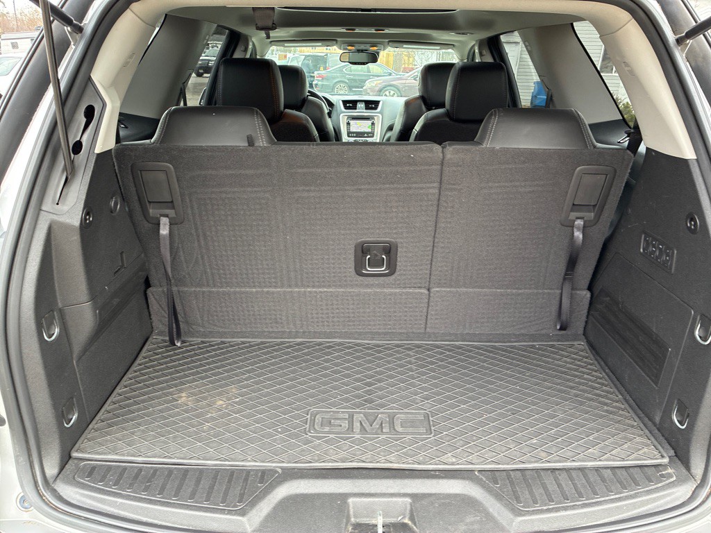2017 GMC Acadia Image 16
