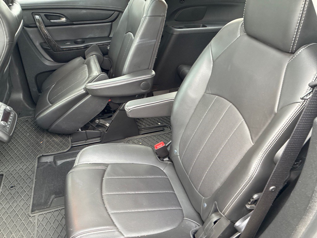 2017 GMC Acadia Image 17