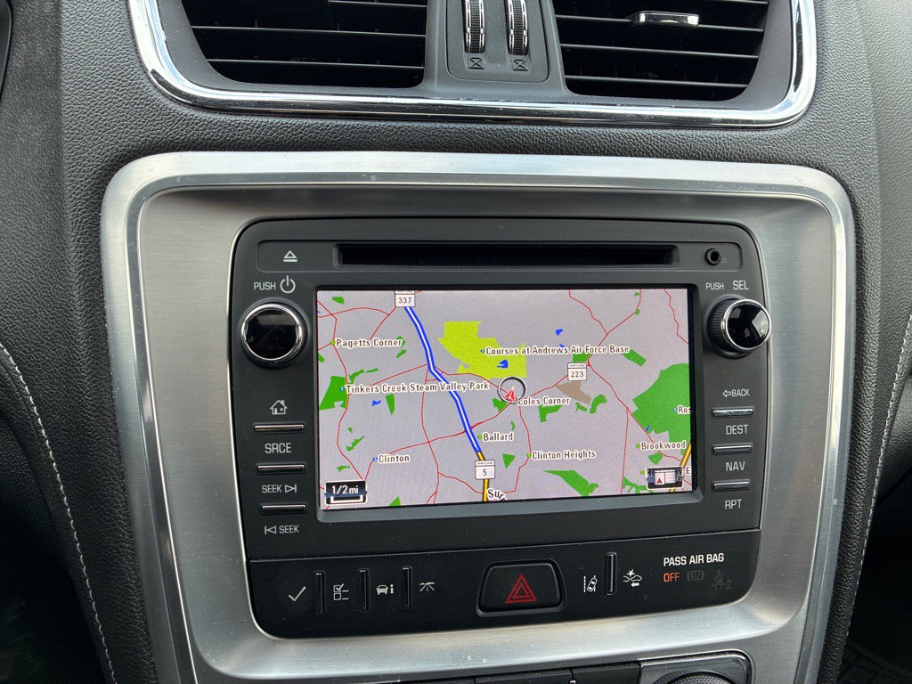 2017 GMC Acadia Image 23