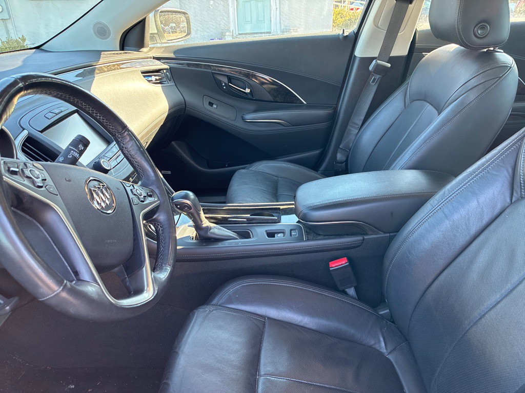 2015 Buick Lacrosse Image 19
