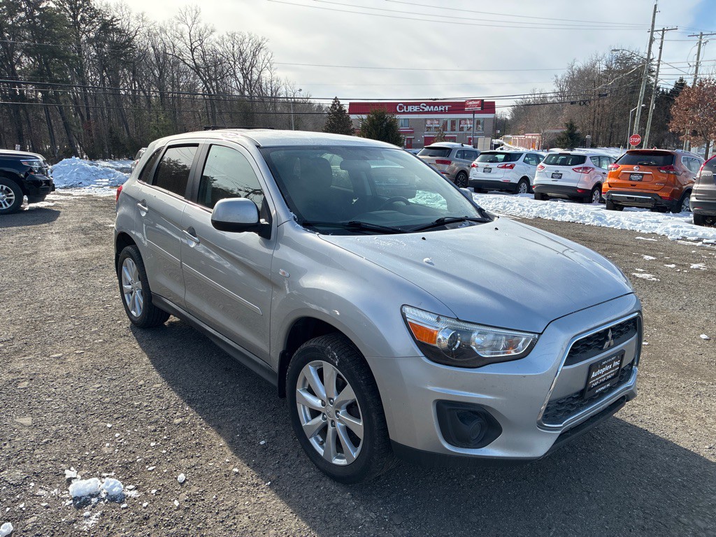 2014 Mitsubishi Outlander Image 8