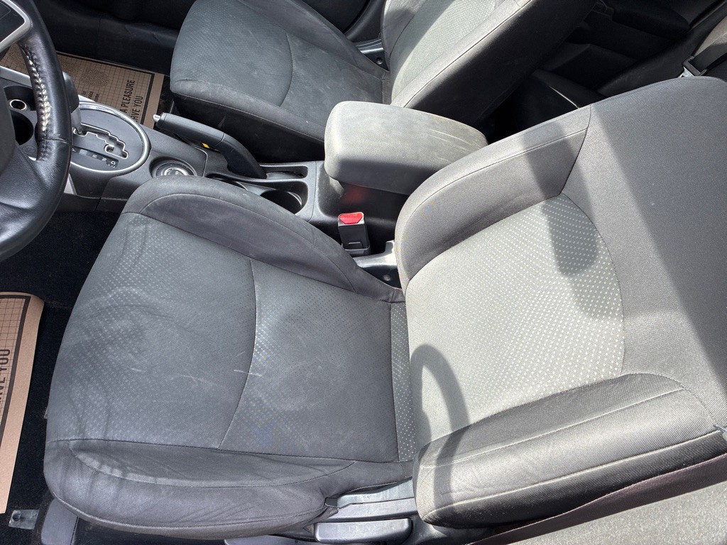 2014 Mitsubishi Outlander Image 10