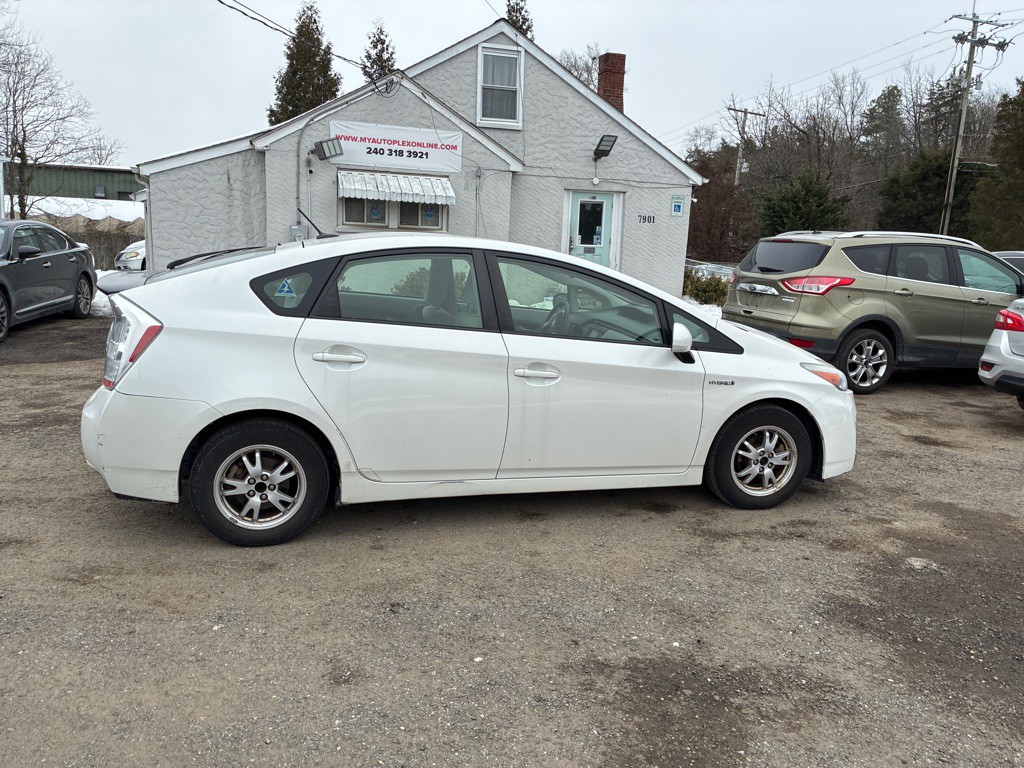2011 Toyota Prius Image 9