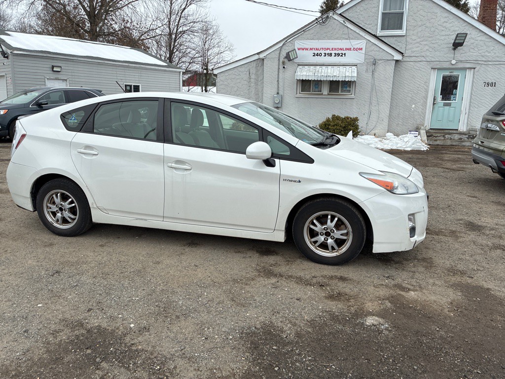 2011 Toyota Prius Image 10