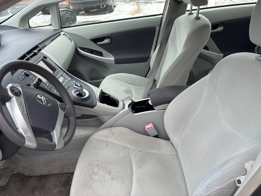 2011 Toyota Prius Image 13