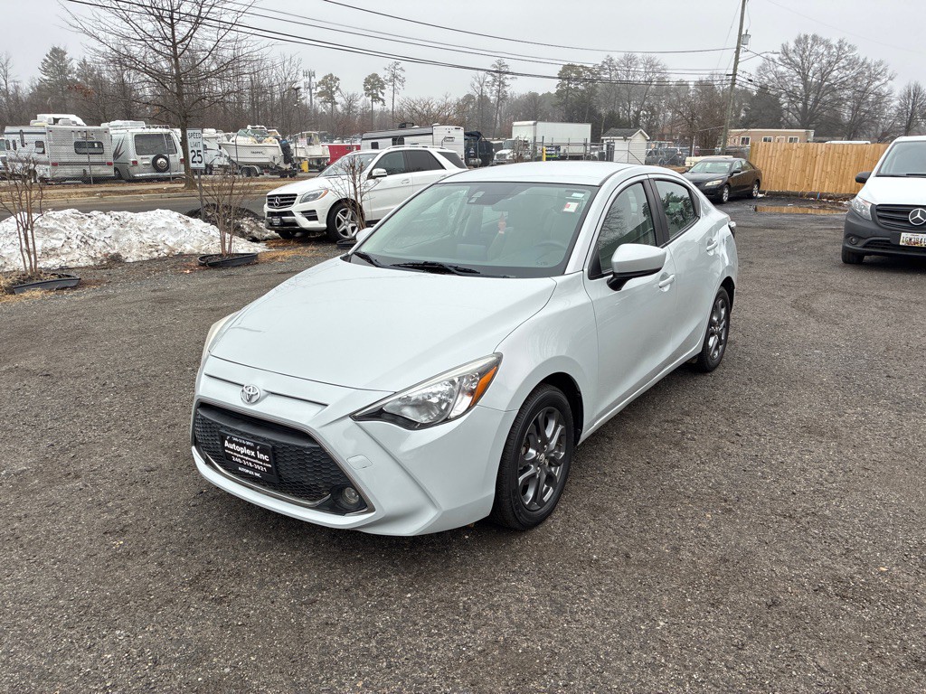 2019 Toyota Yaris Image 2