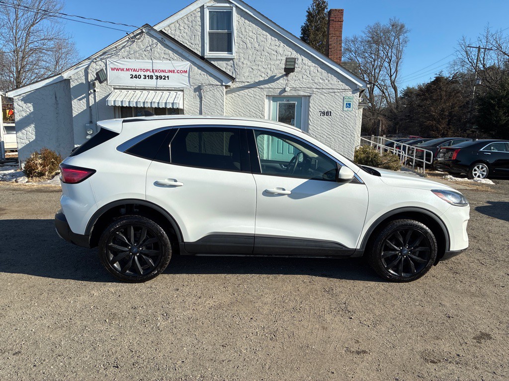 2020 Ford Escape Image 9