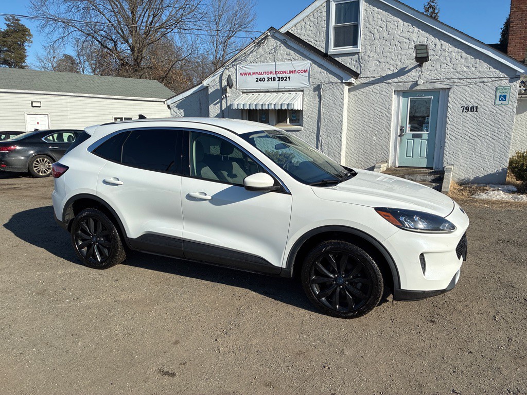 2020 Ford Escape Image 10