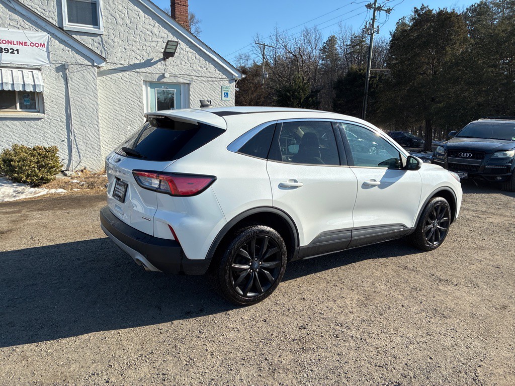 2020 Ford Escape Image 11