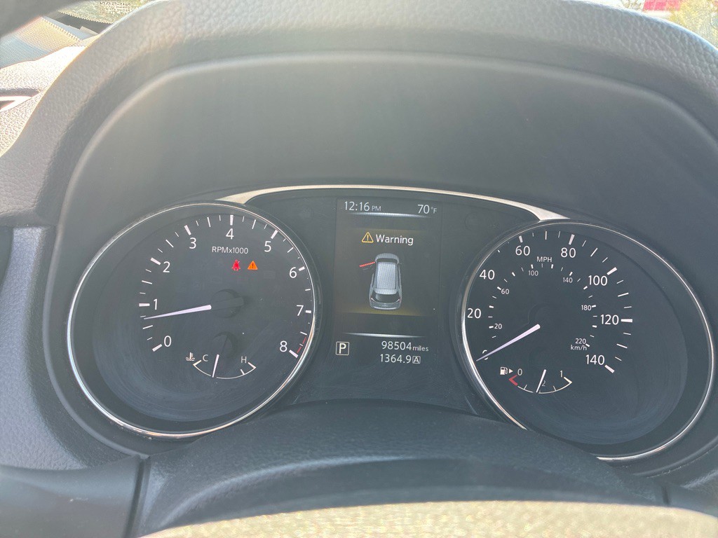 2016 Nissan Rogue Image 10