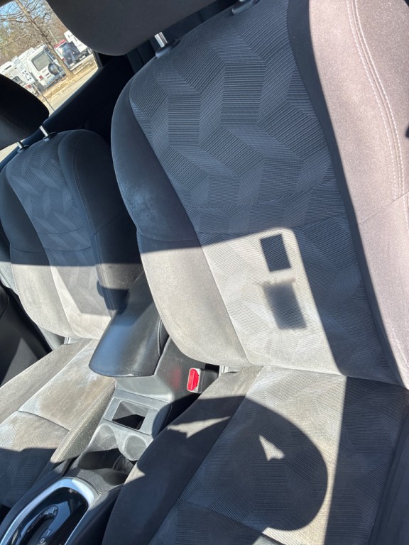 2016 Nissan Rogue Image 11