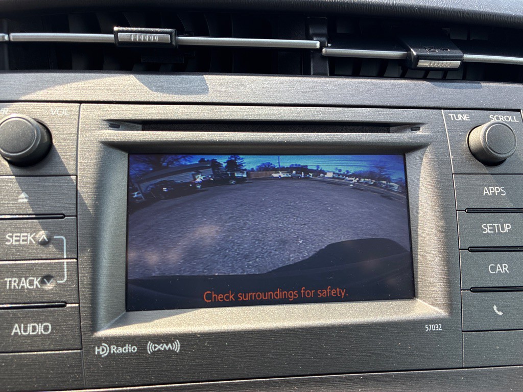 2012 Toyota Prius Image 14