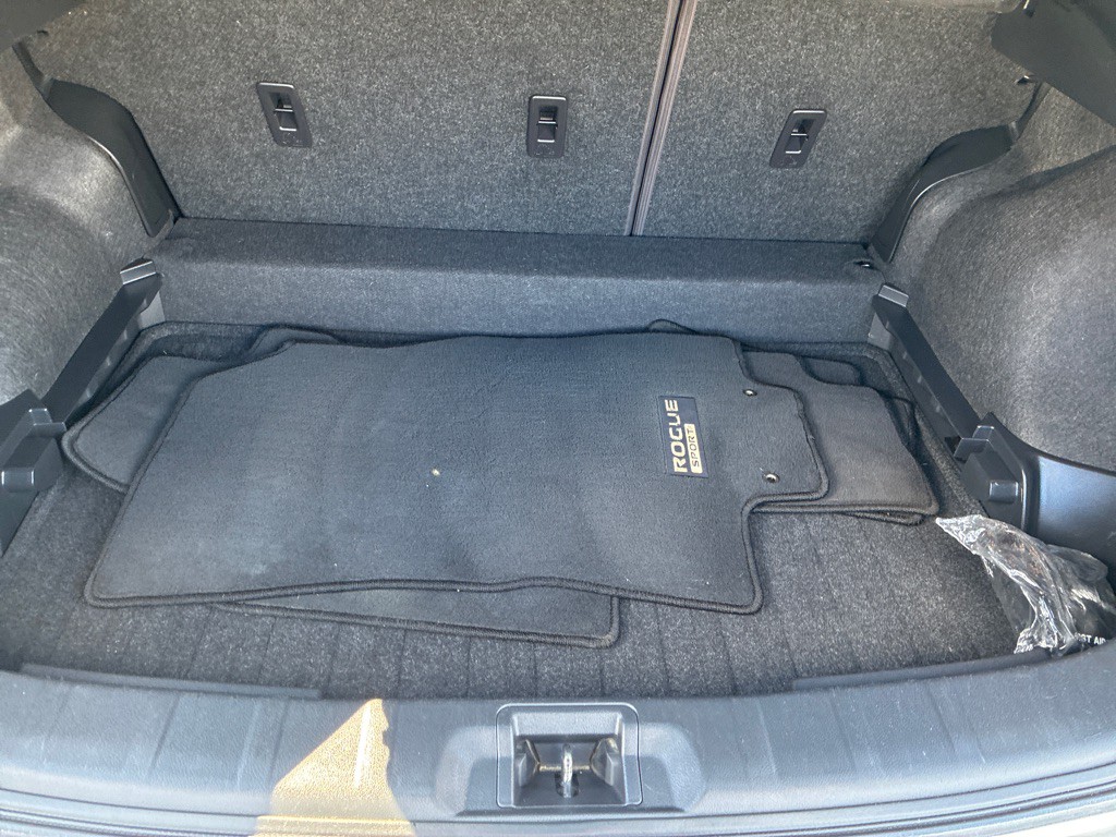 2020 Nissan Rogue Image 17