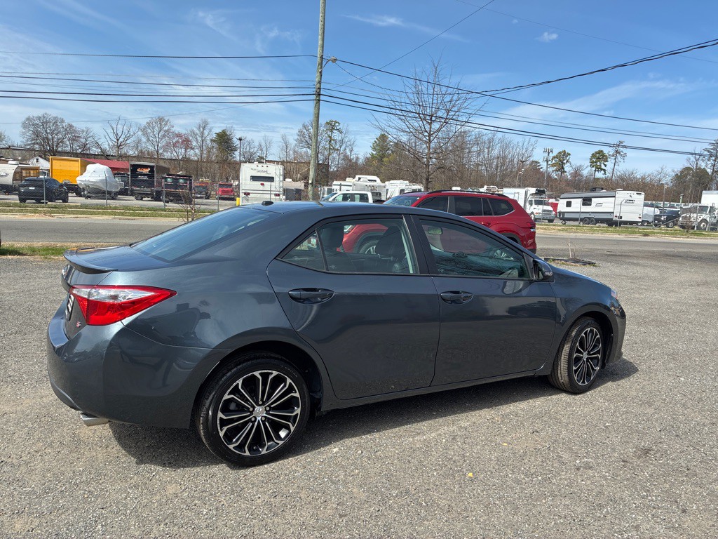 2014 Toyota Corolla Image 10
